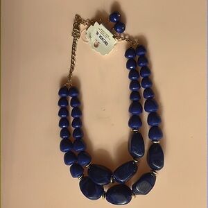 Fashion necklace with matching earring